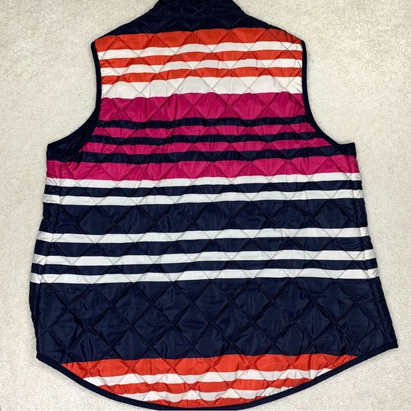 crown & ivy Puffer Vest - Picture 2 of 3